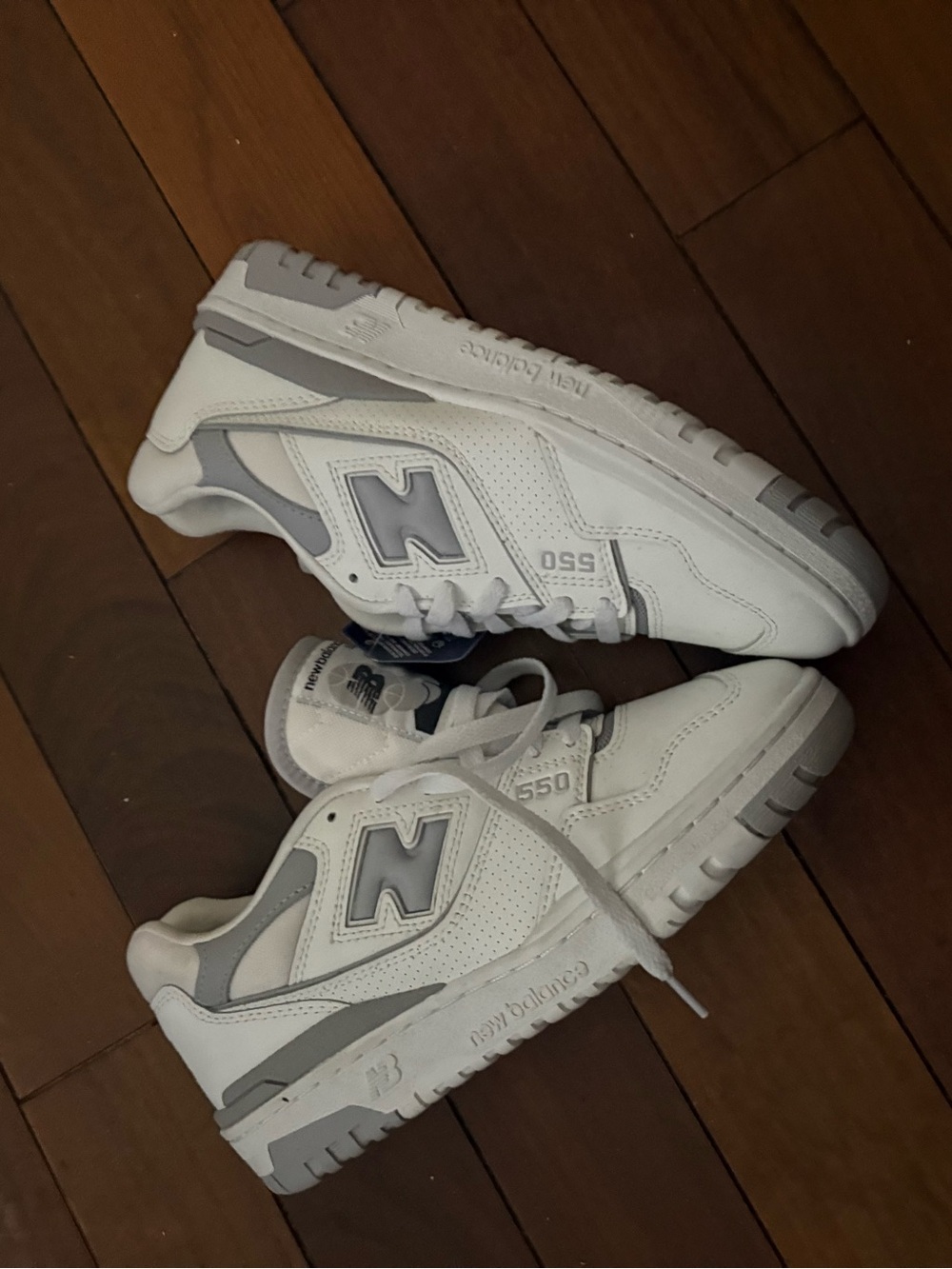 New Balance Women 550 White & Gray Low-Top Sneakers 8.5